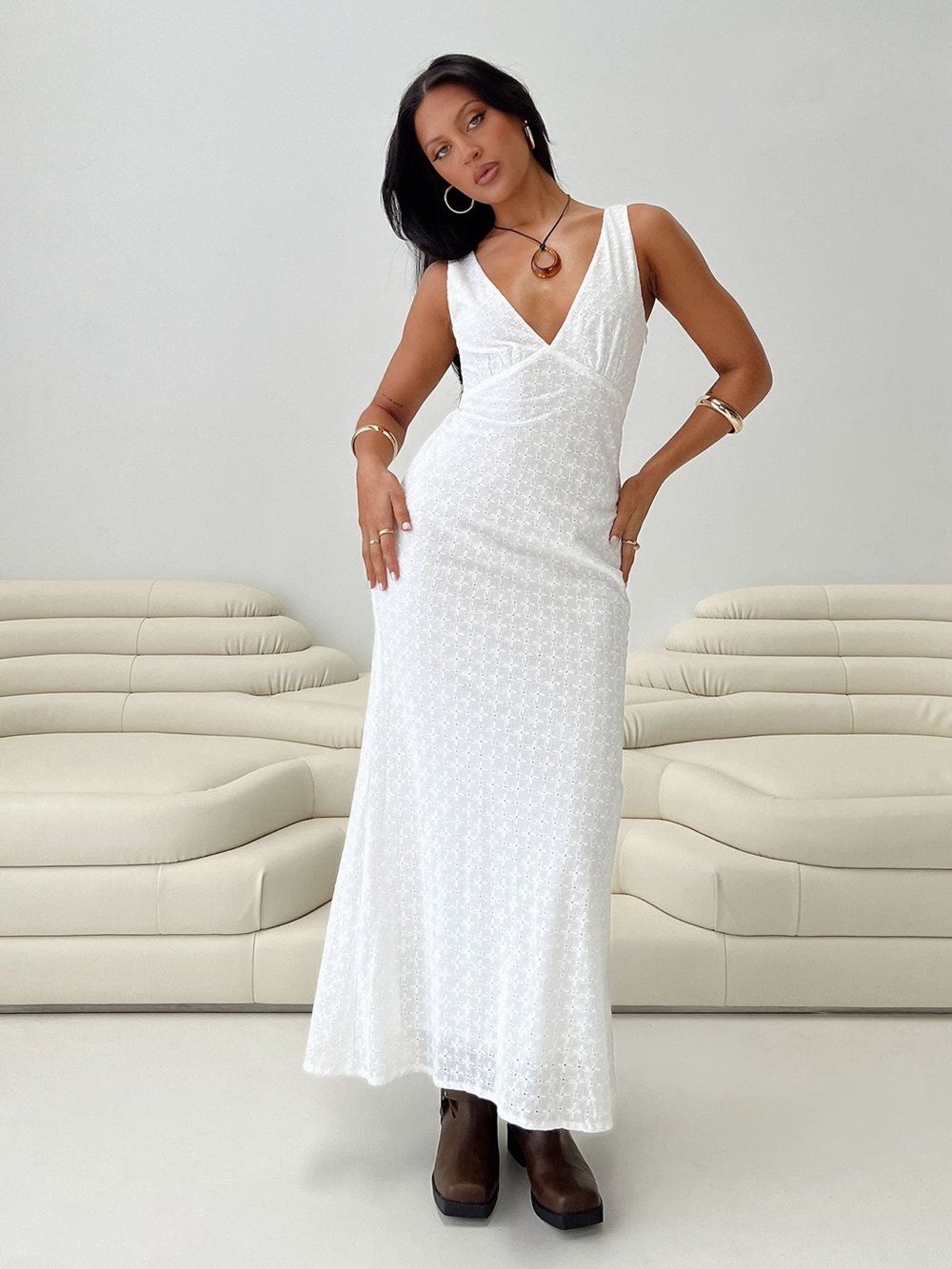Never worn before Princess Polly White Sleeveless V-Neck Maxi Dress
